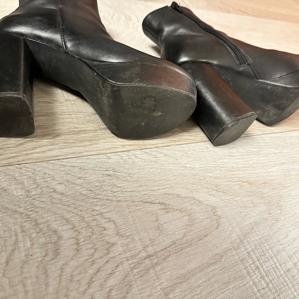 Steven Madden Bootie In Good Condition - image 2